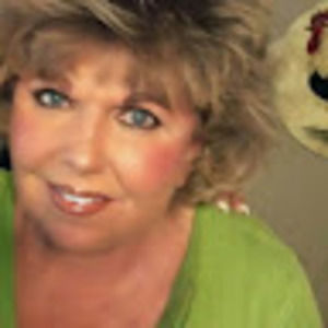 Meet your Posher, Gloria